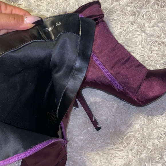So Me Purple Satin Stiletto Slouch Booties 5.5 (EUC) - Picture 5 of 7